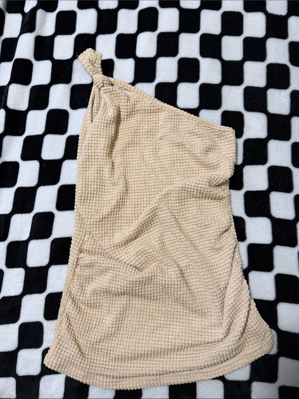 SHEIN Beige One-Shoulder Textured Tank Top